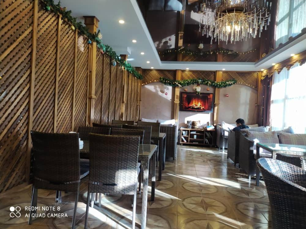 Kristall Hotel Bosteri Zewnętrze zdjęcie