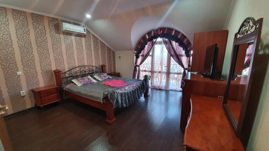 Kristall Hotel Bosteri Zewnętrze zdjęcie