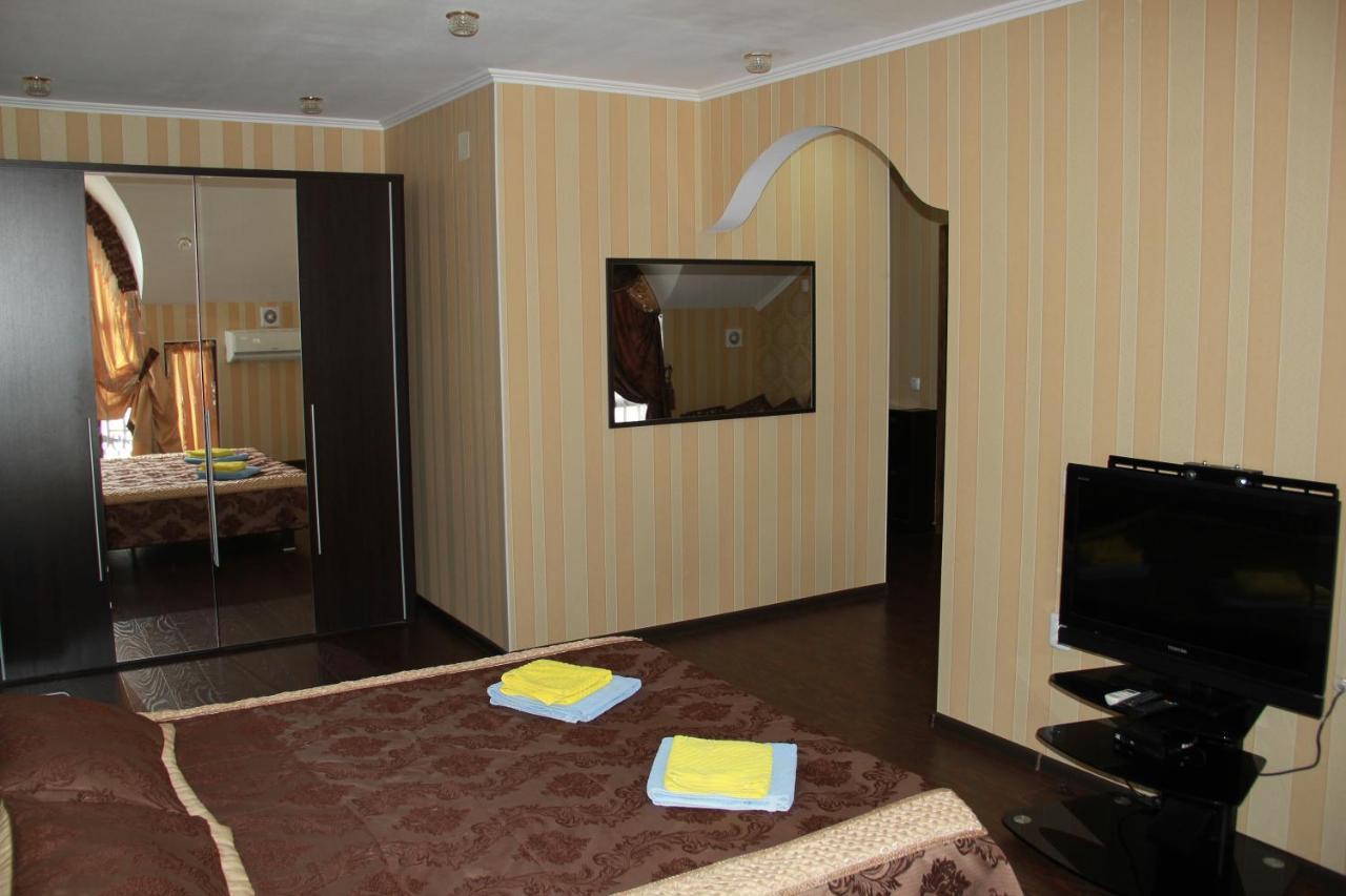 Kristall Hotel Bosteri Zewnętrze zdjęcie
