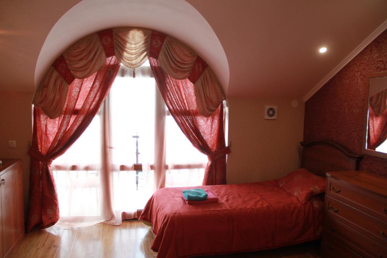 Kristall Hotel Bosteri Zewnętrze zdjęcie
