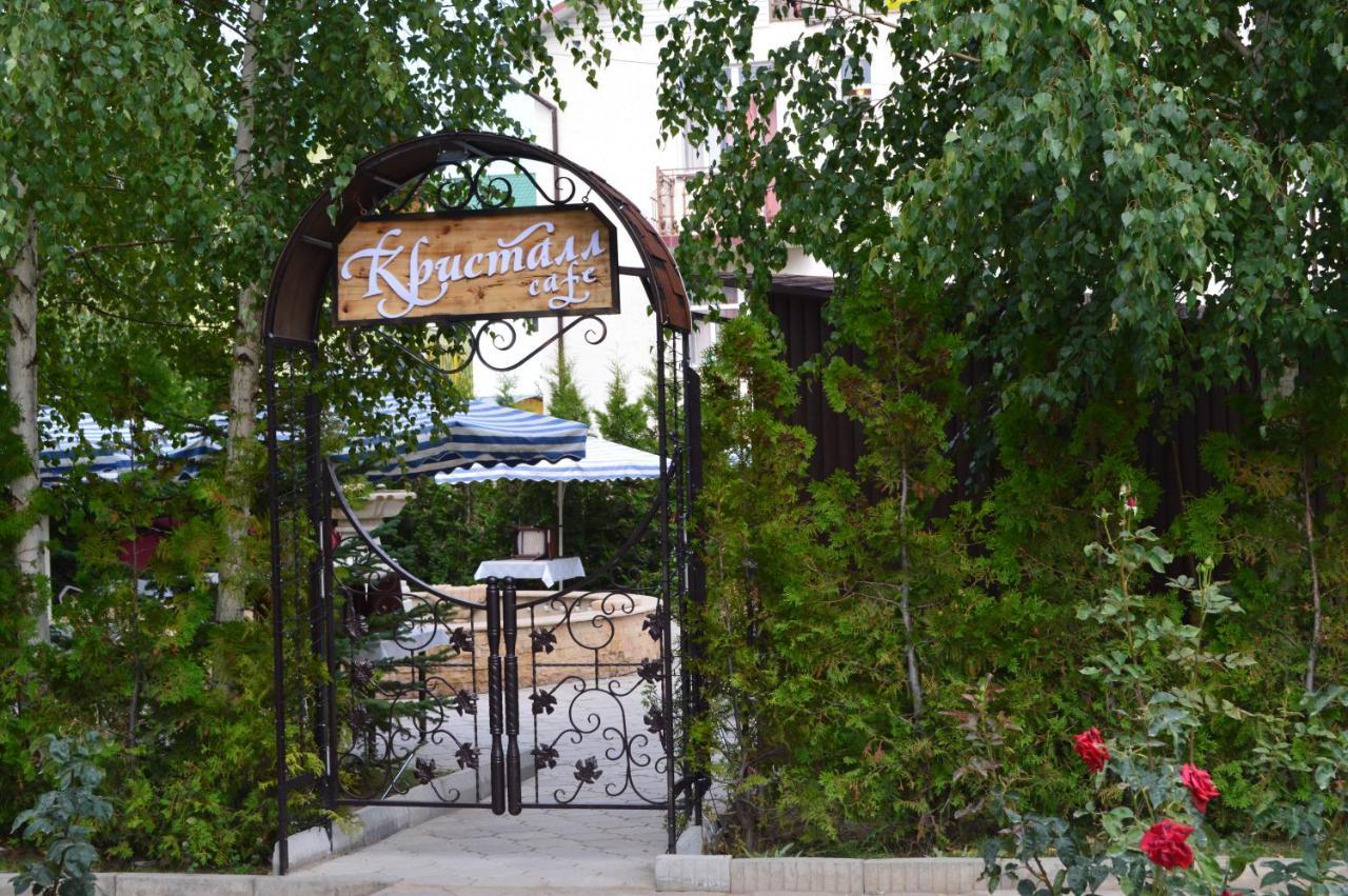 Kristall Hotel Bosteri Zewnętrze zdjęcie
