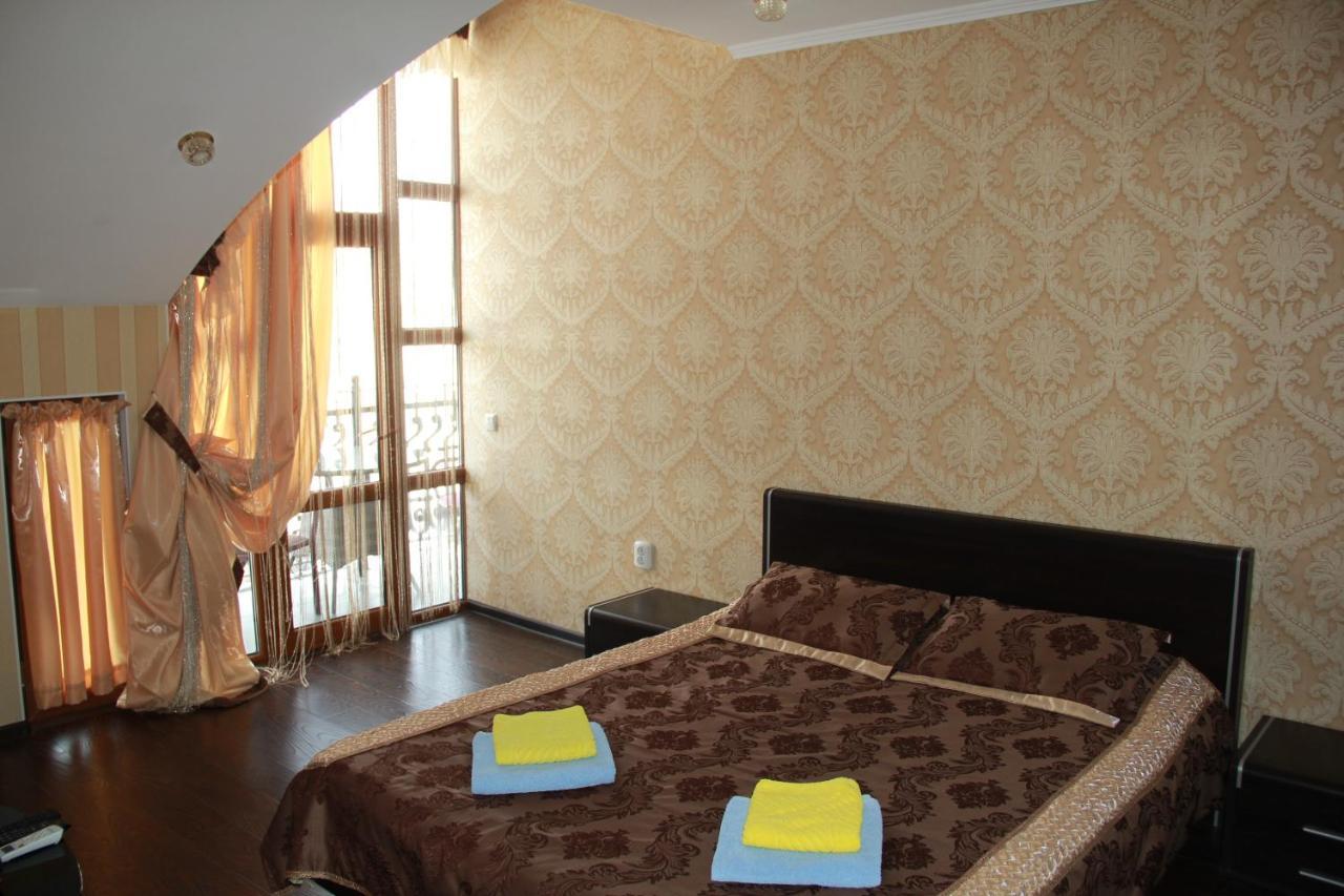 Kristall Hotel Bosteri Zewnętrze zdjęcie