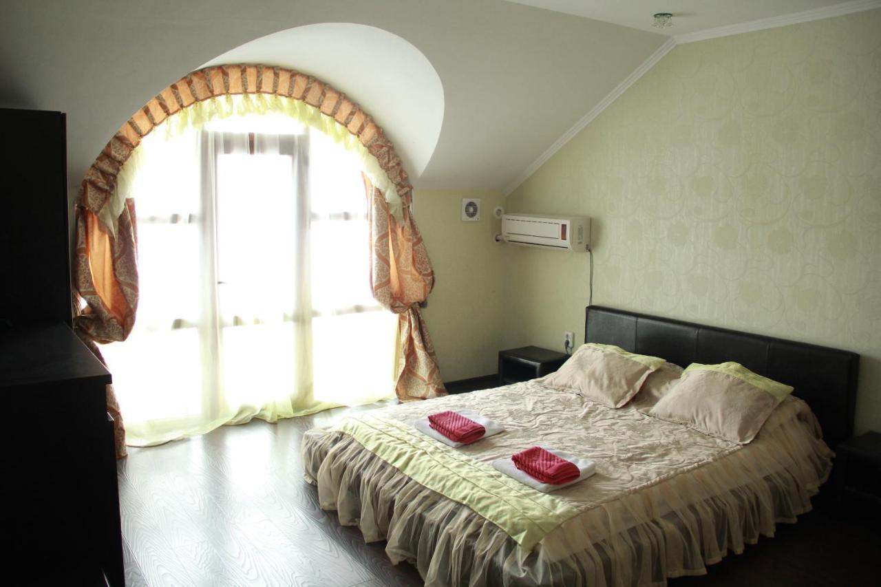 Kristall Hotel Bosteri Zewnętrze zdjęcie