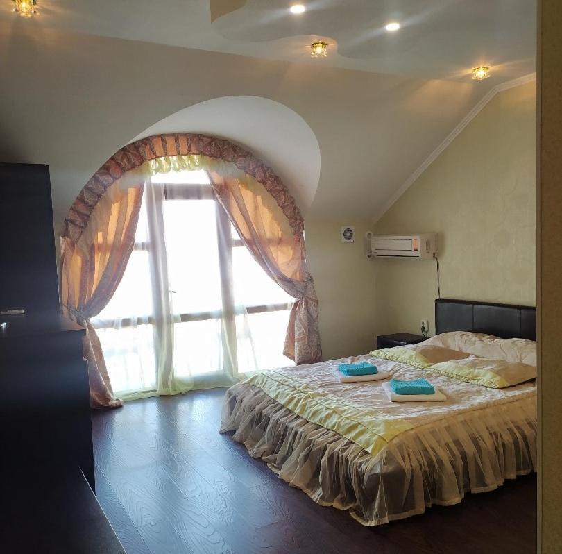 Kristall Hotel Bosteri Zewnętrze zdjęcie