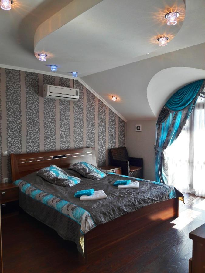 Kristall Hotel Bosteri Zewnętrze zdjęcie