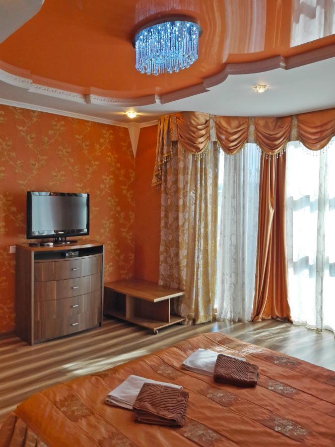 Kristall Hotel Bosteri Zewnętrze zdjęcie